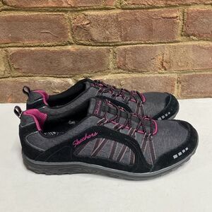 Skechers Relaxed Fit Black & Pink Memory Form Sneakers Size 9.5 NEW